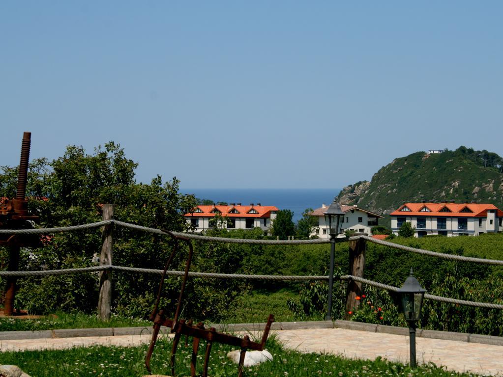 Hostal Usotegi Getaria Exterior foto
