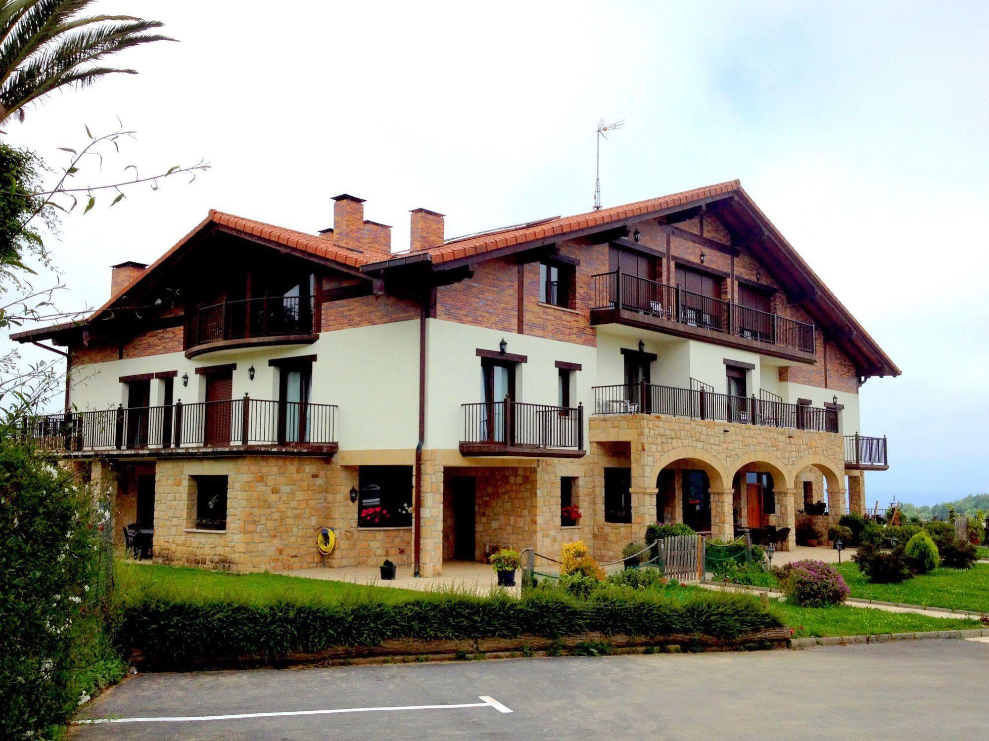 Hostal Usotegi Getaria Exterior foto